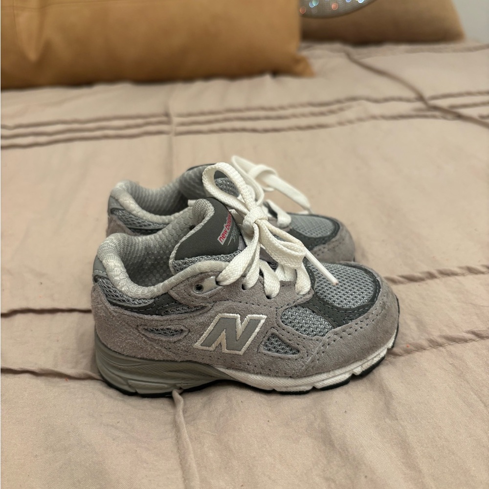 New Balance Kids Sneakers in Gray and White